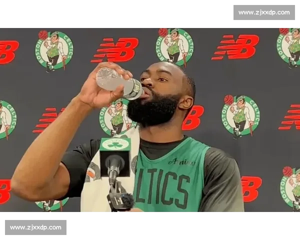 心酸！昔日篮板王跌出榜单，生涯低谷如何再创辉煌